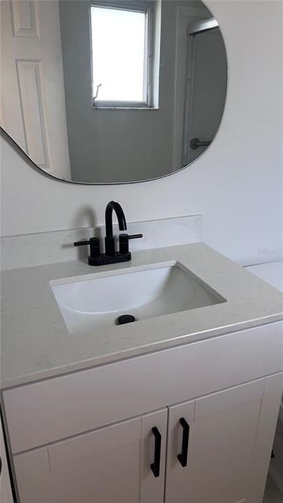 На продажу: $118,000 (2 спален, 2 ванн, 801 Квадратных фут)