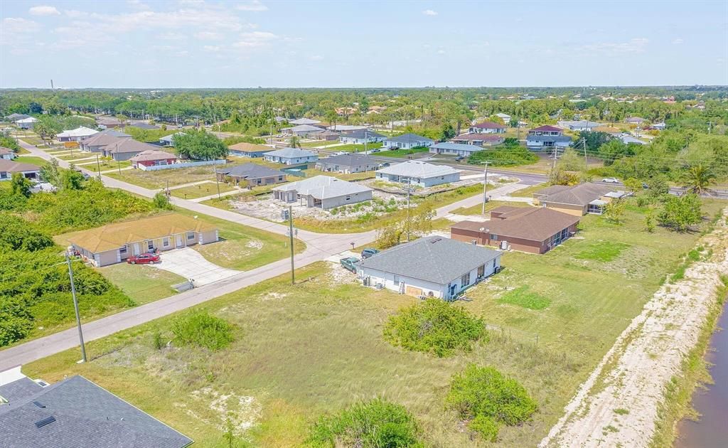 待售: $67,000 (0.28 acres)