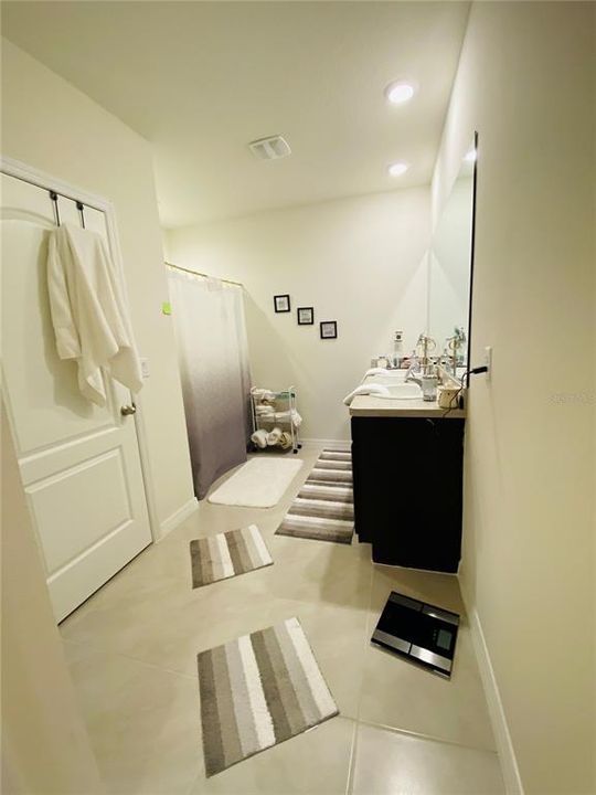 En Renta: $1,825 (3 camas, 2 baños, 1690 Pies cuadrados)