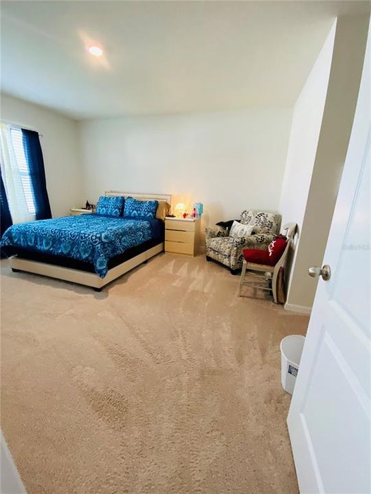 En Renta: $1,825 (3 camas, 2 baños, 1690 Pies cuadrados)