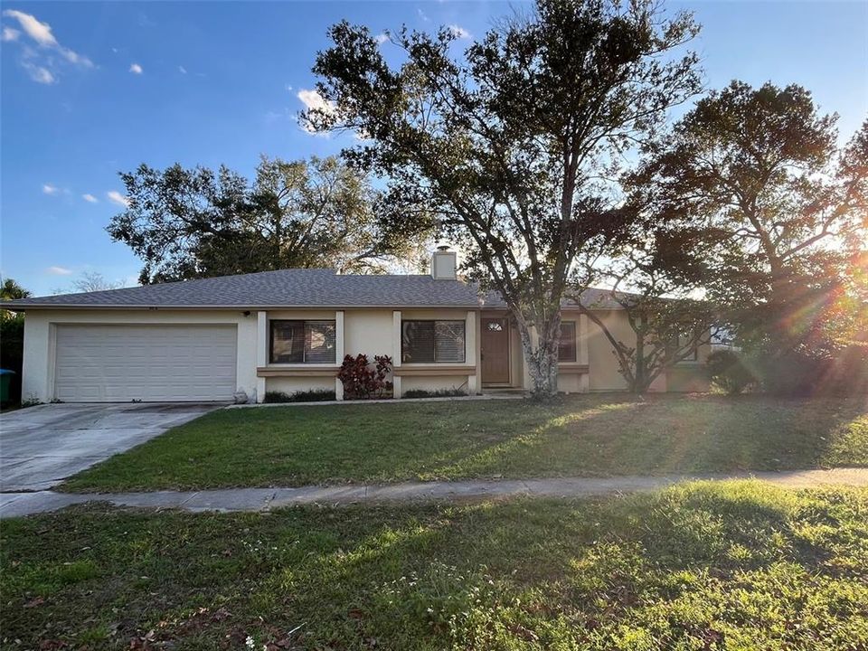 For Sale: $425,000 (4 beds, 2 baths, 1744 Square Feet)