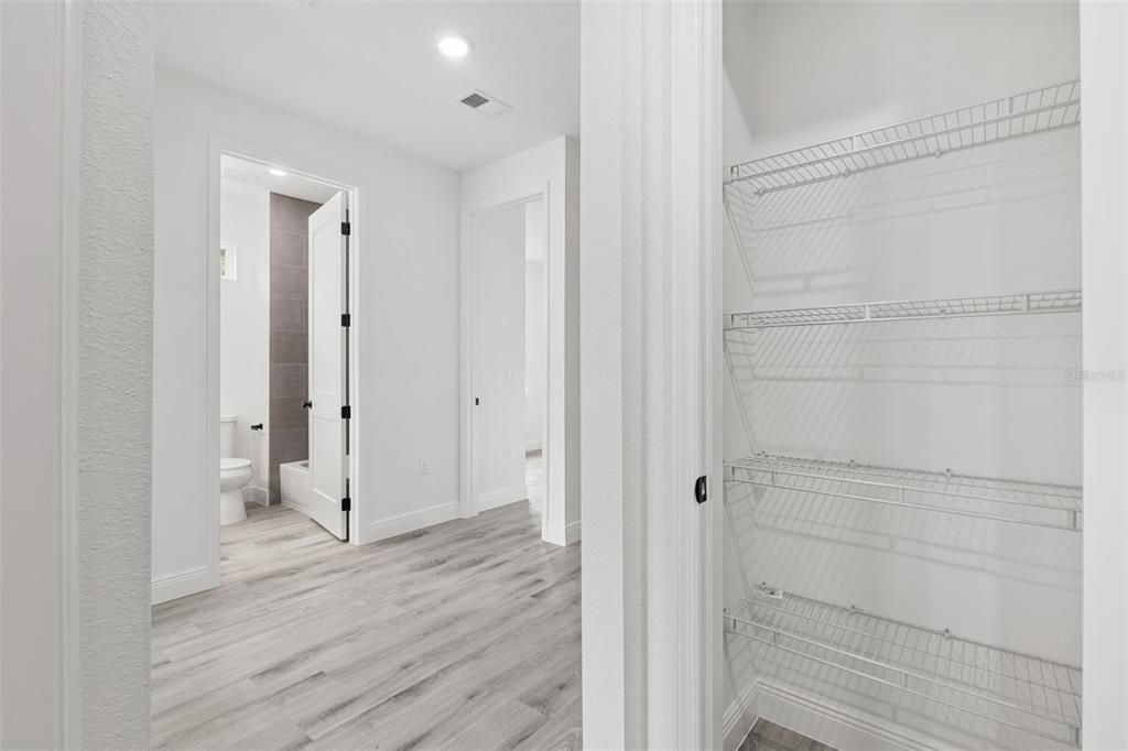 В аренду: $2,500 (4 спален, 2 ванн, 1763 Квадратных фут)