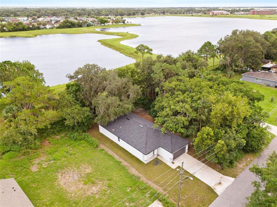 В аренду: $2,500 (4 спален, 2 ванн, 1763 Квадратных фут)