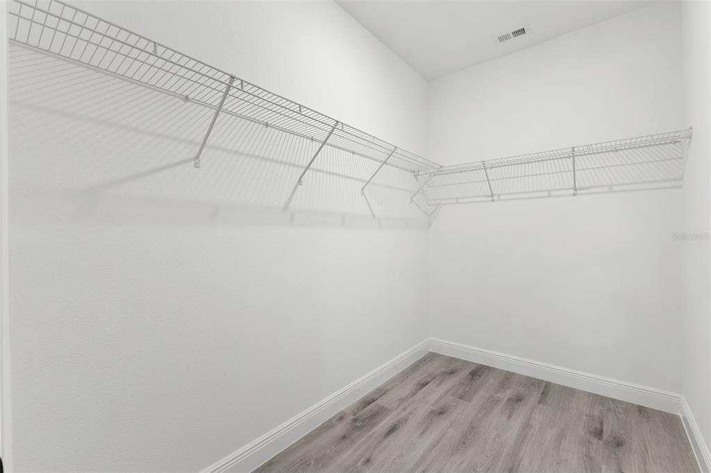 В аренду: $2,500 (4 спален, 2 ванн, 1763 Квадратных фут)