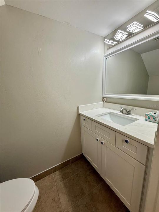 出租: $1,800 (2 贝兹, 2 浴室, 1415 平方英尺)