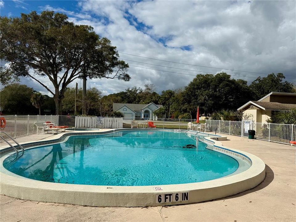 出租: $1,800 (2 贝兹, 2 浴室, 1415 平方英尺)