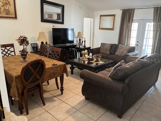 For Sale: $257,700 (3 beds, 2 baths, 1264 Square Feet)