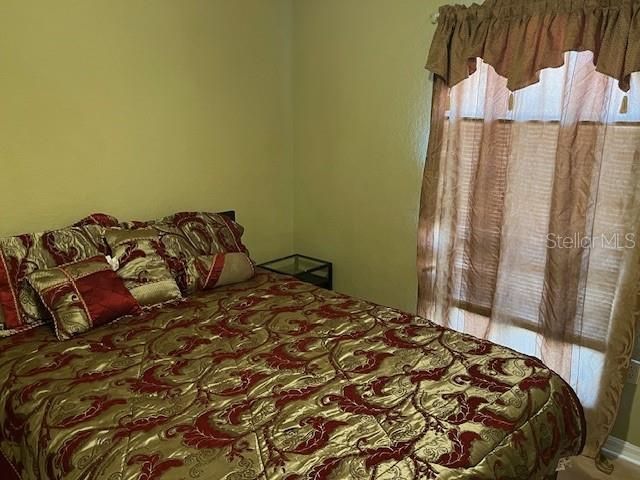 For Sale: $257,700 (3 beds, 2 baths, 1264 Square Feet)