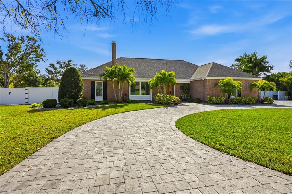 For Sale: $1,525,000 (4 beds, 3 baths, 3504 Square Feet)