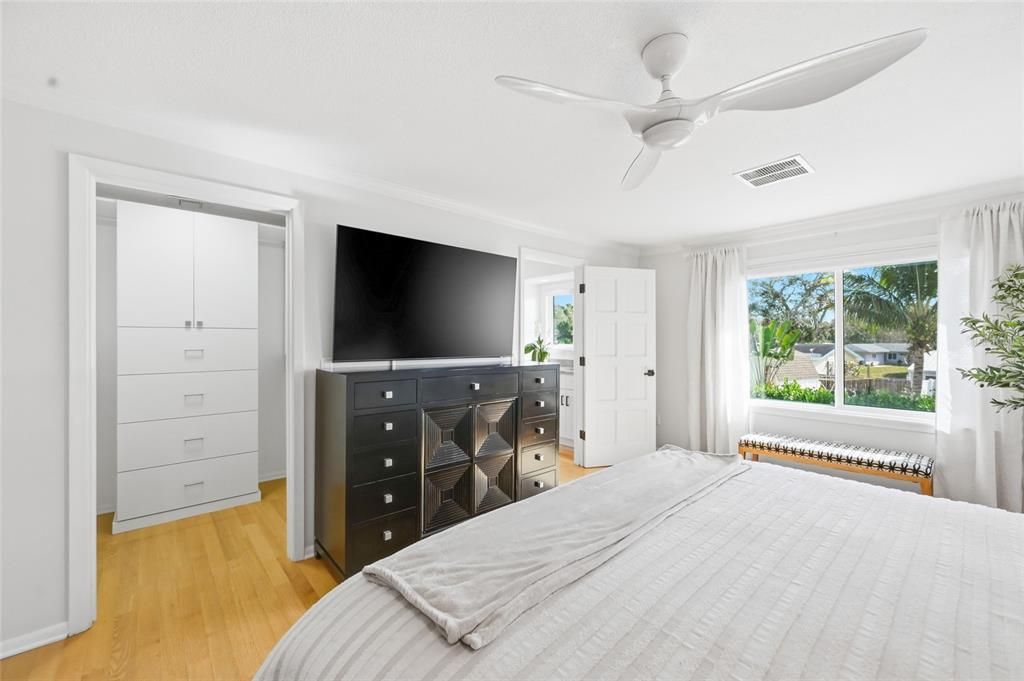 For Sale: $1,525,000 (4 beds, 3 baths, 3504 Square Feet)