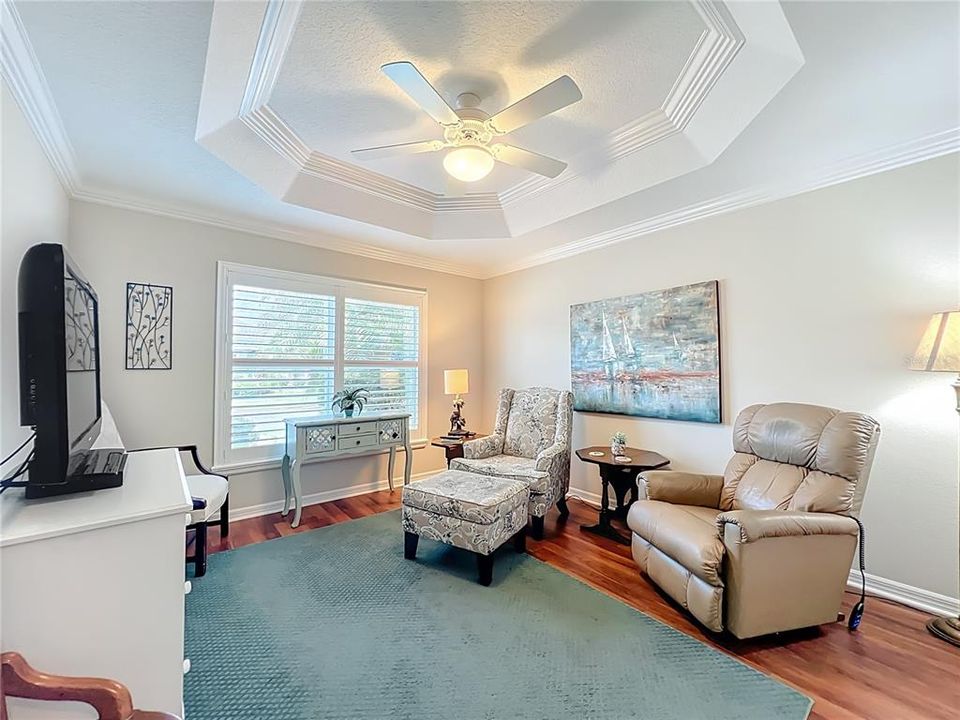 En Renta: $4,490 (3 camas, 2 baños, 1965 Pies cuadrados)