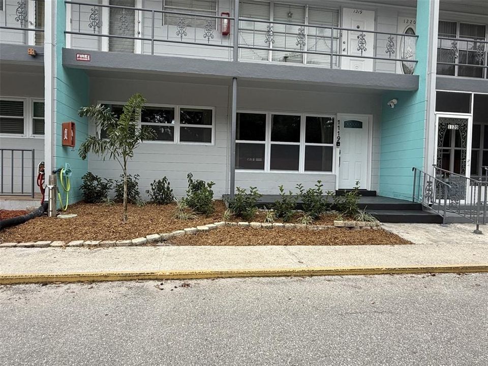 Recently Sold: $125,000 (2 beds, 1 baths, 875 Square Feet)