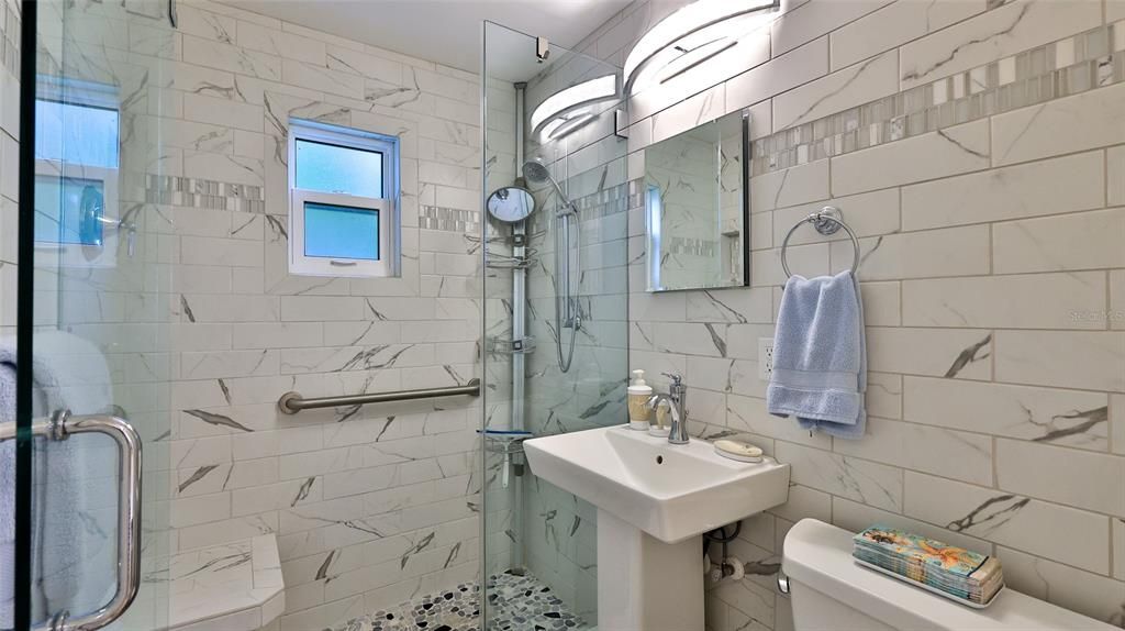 For Sale: $849,900 (2 beds, 2 baths, 1080 Square Feet)