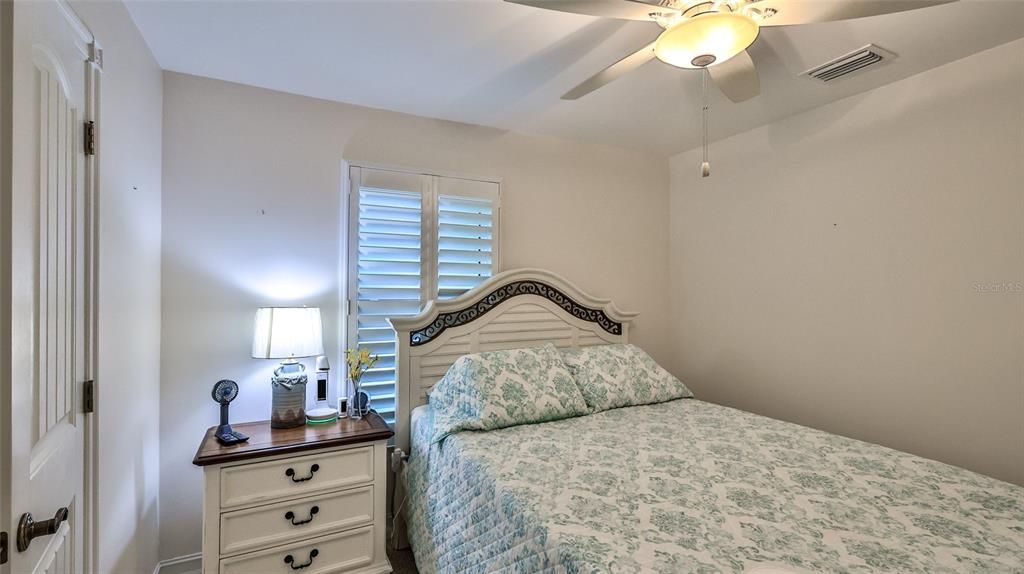 For Sale: $849,900 (2 beds, 2 baths, 1080 Square Feet)
