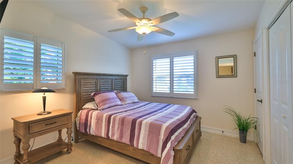 For Sale: $849,900 (2 beds, 2 baths, 1080 Square Feet)