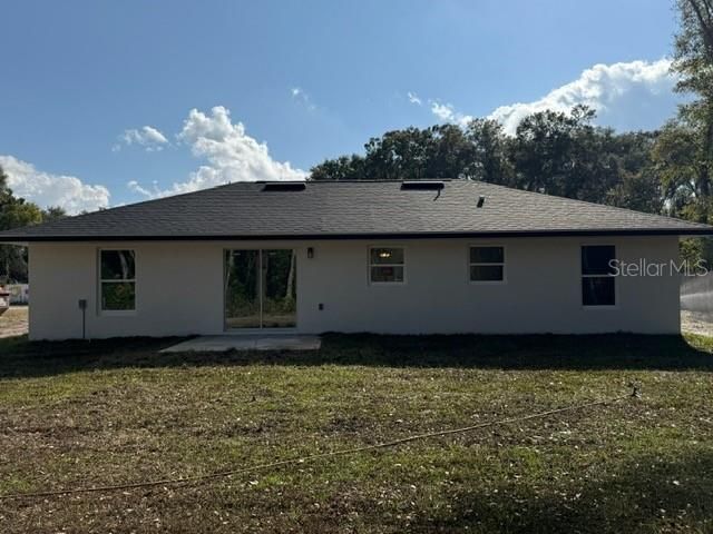 Activo con contrato: $269,900 (3 camas, 2 baños, 1421 Pies cuadrados)