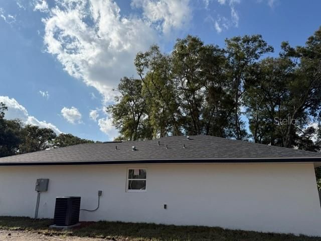 Activo con contrato: $269,900 (3 camas, 2 baños, 1421 Pies cuadrados)