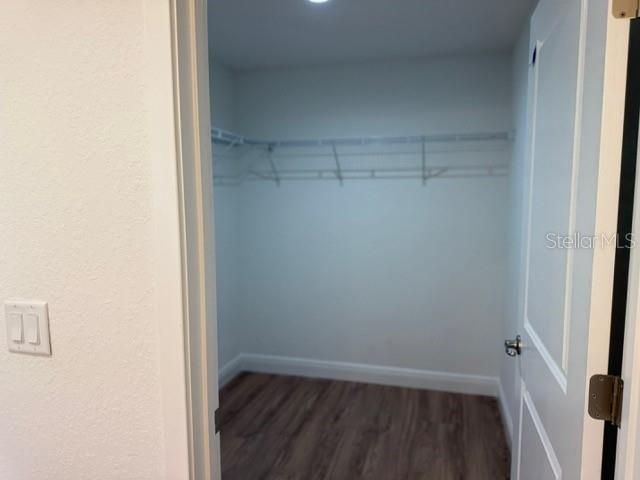 Activo con contrato: $269,900 (3 camas, 2 baños, 1421 Pies cuadrados)