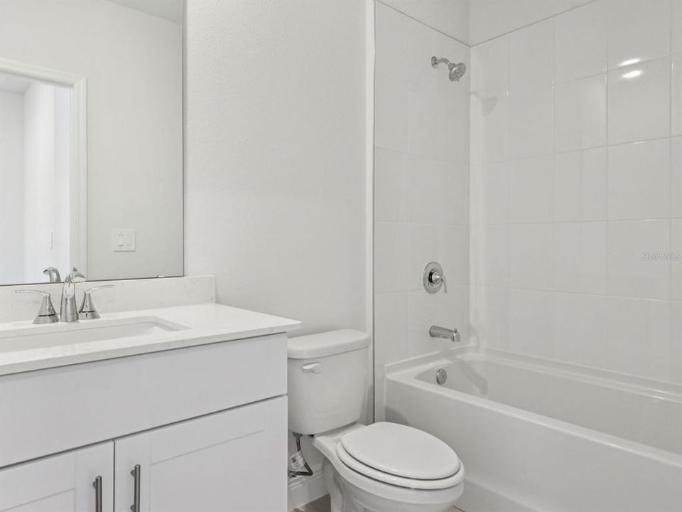 Active With Contract: $270,920 (3 beds, 2 baths, 1483 Square Feet)