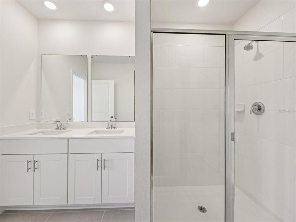Active With Contract: $270,920 (3 beds, 2 baths, 1483 Square Feet)