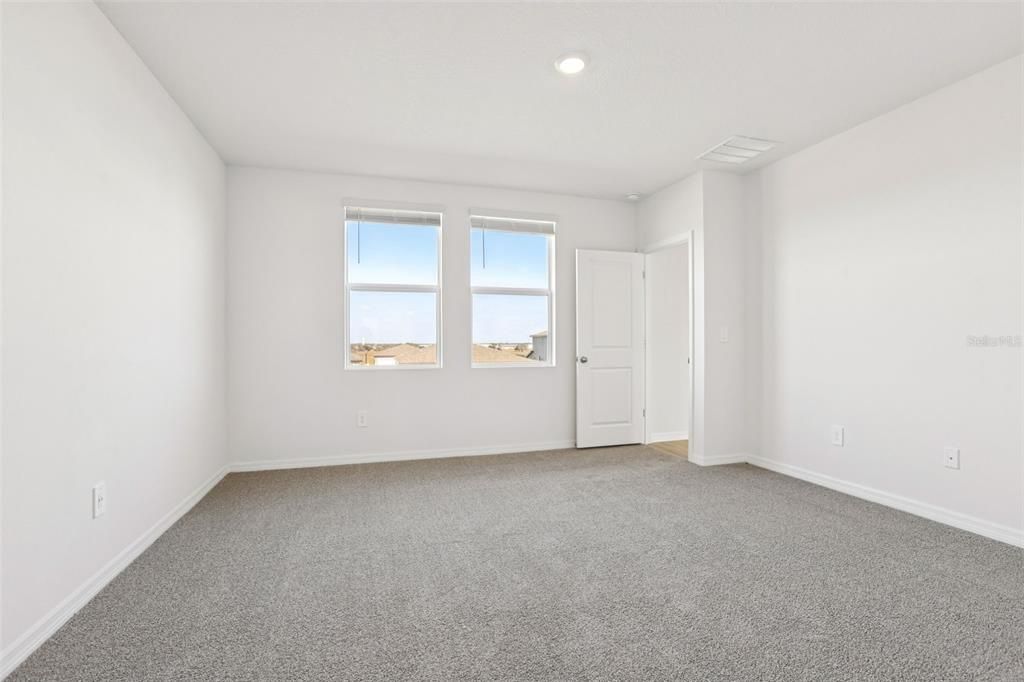 For Sale: $346,330 (4 beds, 2 baths, 2503 Square Feet)