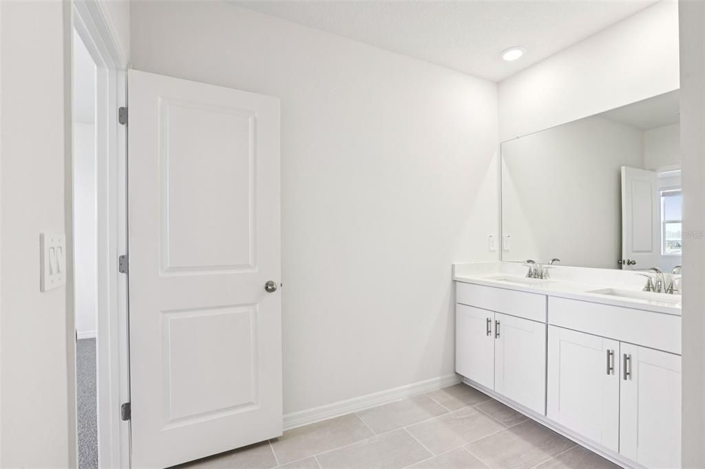 For Sale: $346,330 (4 beds, 2 baths, 2503 Square Feet)