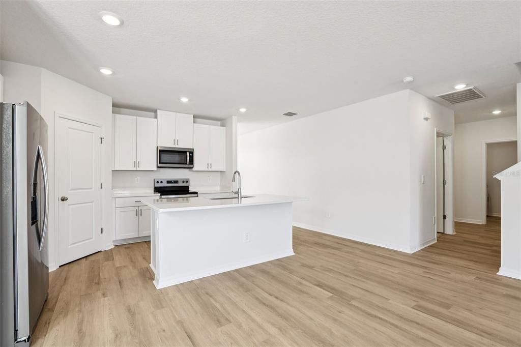 For Sale: $346,330 (4 beds, 2 baths, 2503 Square Feet)