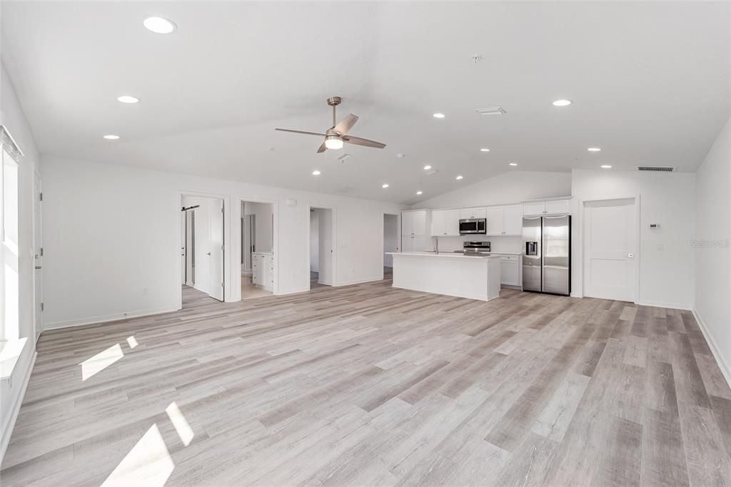 For Rent: $1,975 (3 beds, 2 baths, 1350 Square Feet)
