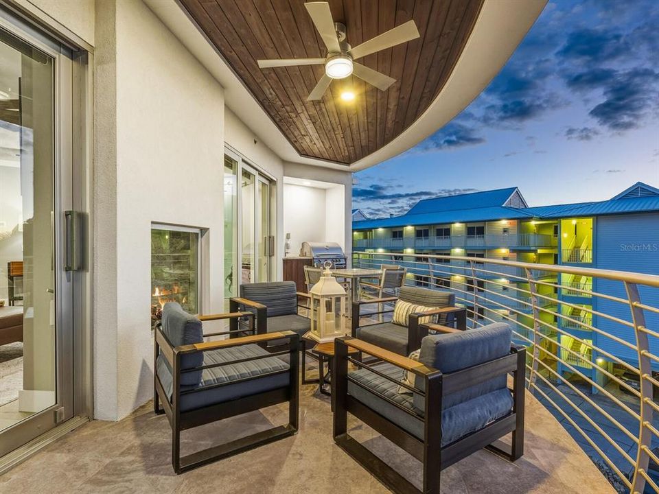 For Sale: $4,995,000 (6 beds, 5 baths, 4015 Square Feet)