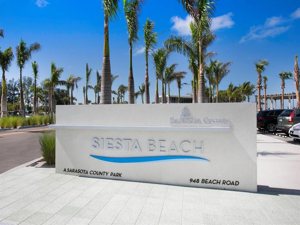 For Sale: $4,995,000 (6 beds, 5 baths, 4015 Square Feet)