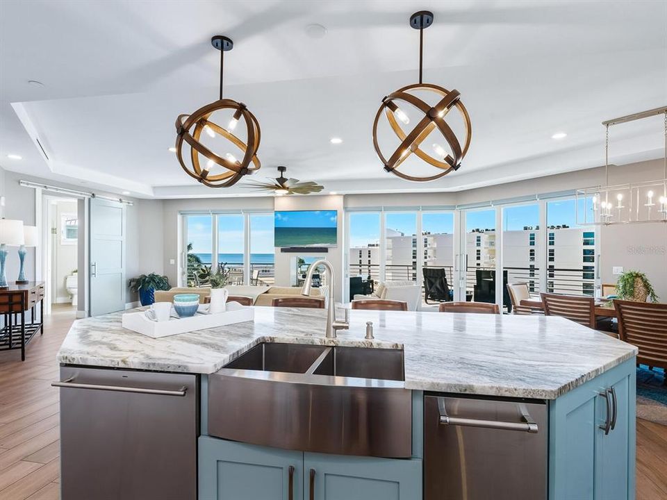 For Sale: $4,995,000 (6 beds, 5 baths, 4015 Square Feet)