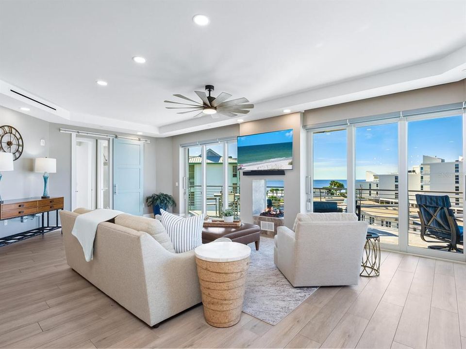 For Sale: $4,995,000 (6 beds, 5 baths, 4015 Square Feet)