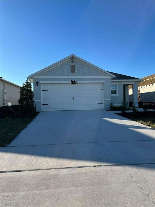Recently Sold: $302,990 (3 beds, 2 baths, 1504 Square Feet)
