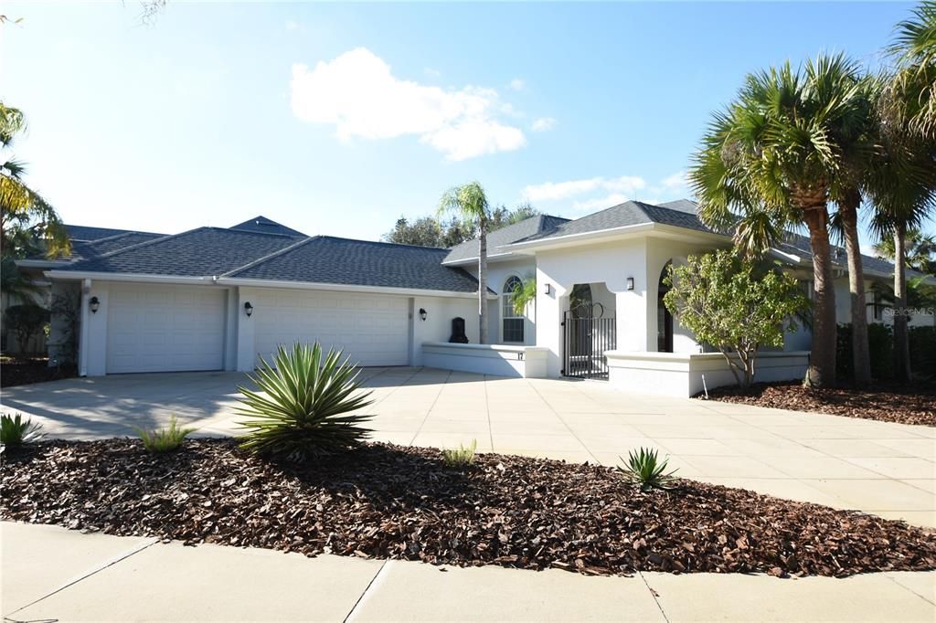 Recently Rented: $3,200 (3 beds, 2 baths, 2276 Square Feet)