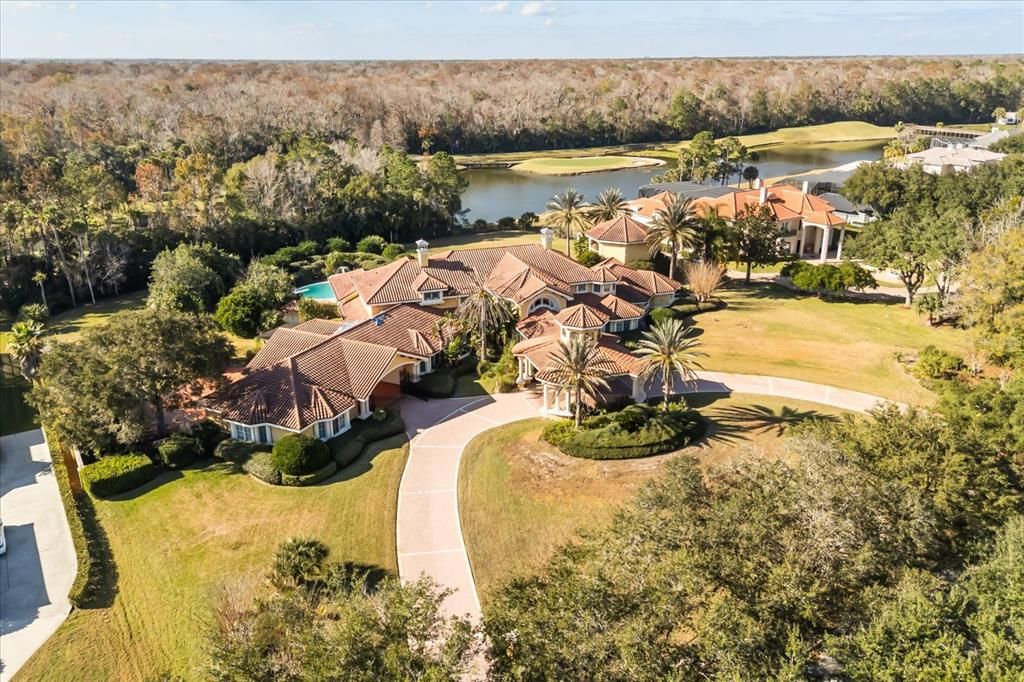 Vendido Recientemente: $3,500,000 (6 camas, 7 baños, 10059 Pies cuadrados)