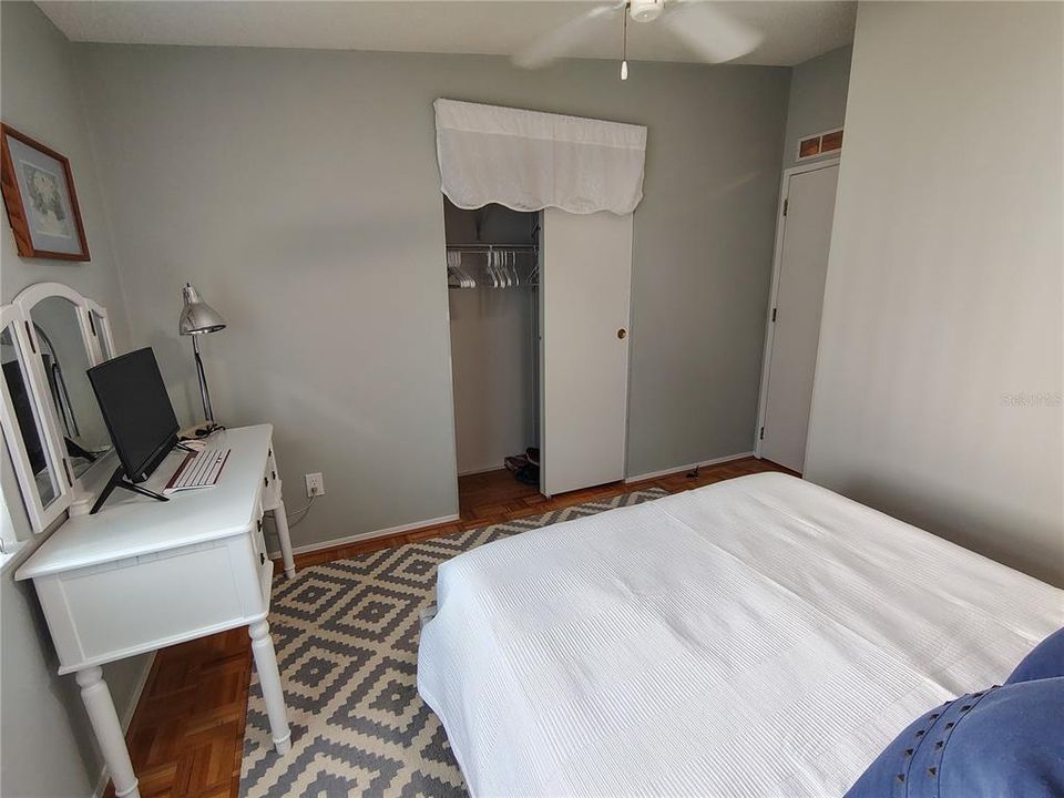 Active With Contract: $157,000 (2 beds, 2 baths, 1066 Square Feet)