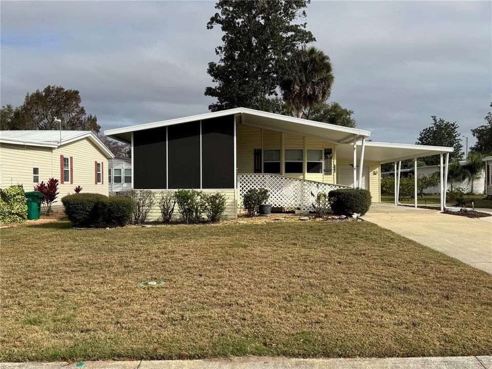 Active With Contract: $157,000 (2 beds, 2 baths, 1066 Square Feet)