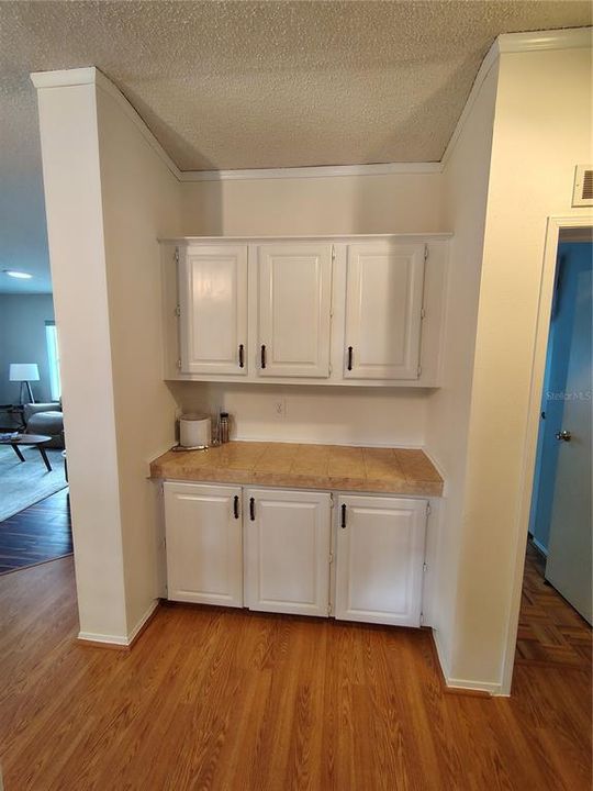 Active With Contract: $157,000 (2 beds, 2 baths, 1066 Square Feet)
