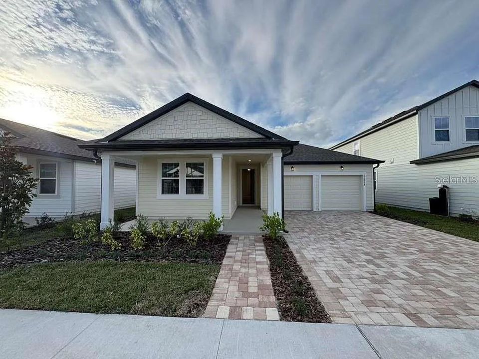 Vendido Recientemente: $436,040 (3 camas, 2 baños, 1709 Pies cuadrados)
