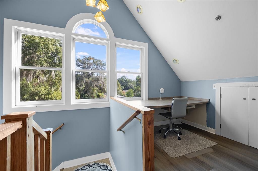 待售: $1,250,000 (7 贝兹, 7 浴室, 5019 平方英尺)