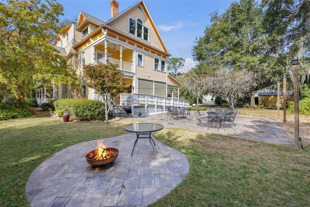 待售: $1,250,000 (7 贝兹, 7 浴室, 5019 平方英尺)