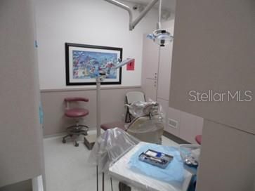 На продажу: $650,000 (0 спален, 0 ванн, 2000 Квадратных фут)