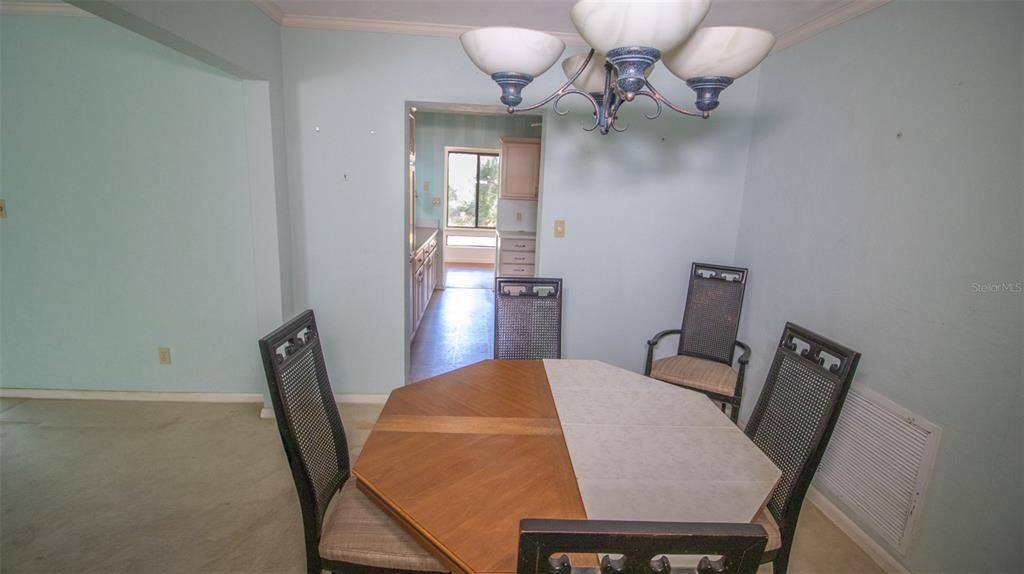 For Sale: $499,000 (3 beds, 3 baths, 2445 Square Feet)
