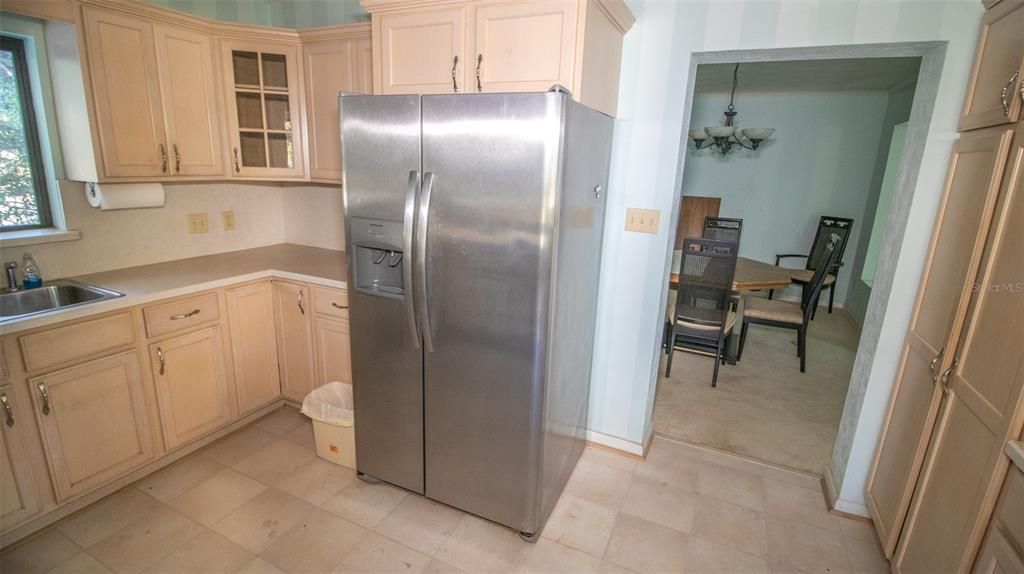 For Sale: $499,000 (3 beds, 3 baths, 2445 Square Feet)