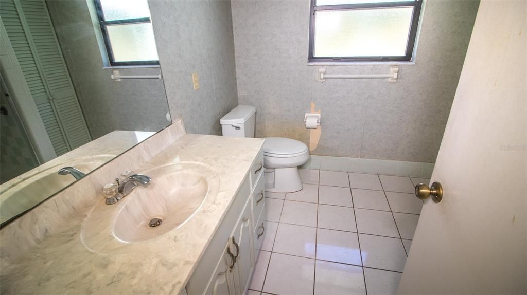 For Sale: $499,000 (3 beds, 3 baths, 2445 Square Feet)