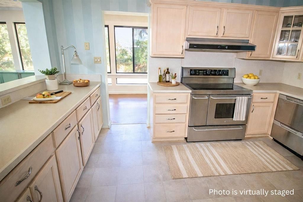 For Sale: $499,000 (3 beds, 3 baths, 2445 Square Feet)