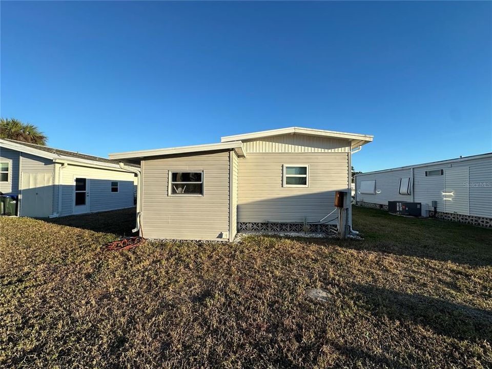 Active With Contract: $69,000 (2 beds, 1 baths, 672 Square Feet)