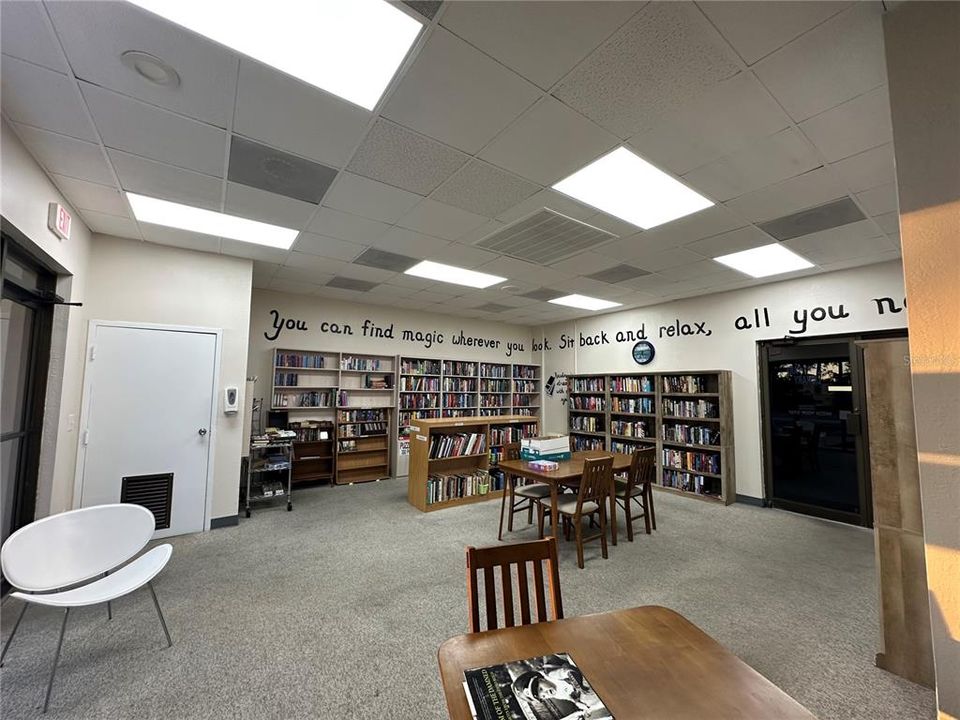 Active With Contract: $69,000 (2 beds, 1 baths, 672 Square Feet)