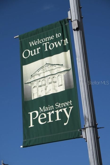 На продажу: $49,000 (4.00 acres)