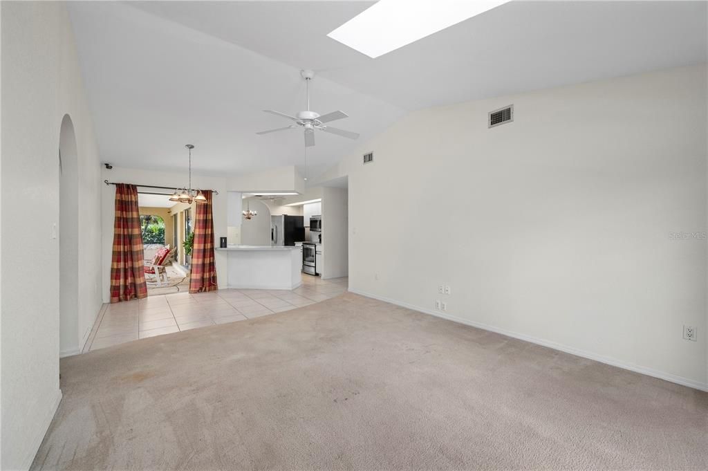 Active With Contract: $339,000 (3 beds, 2 baths, 1883 Square Feet)